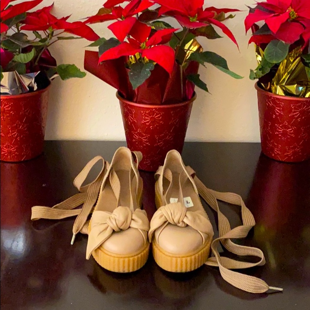 Shoes - Picture 5 of 6